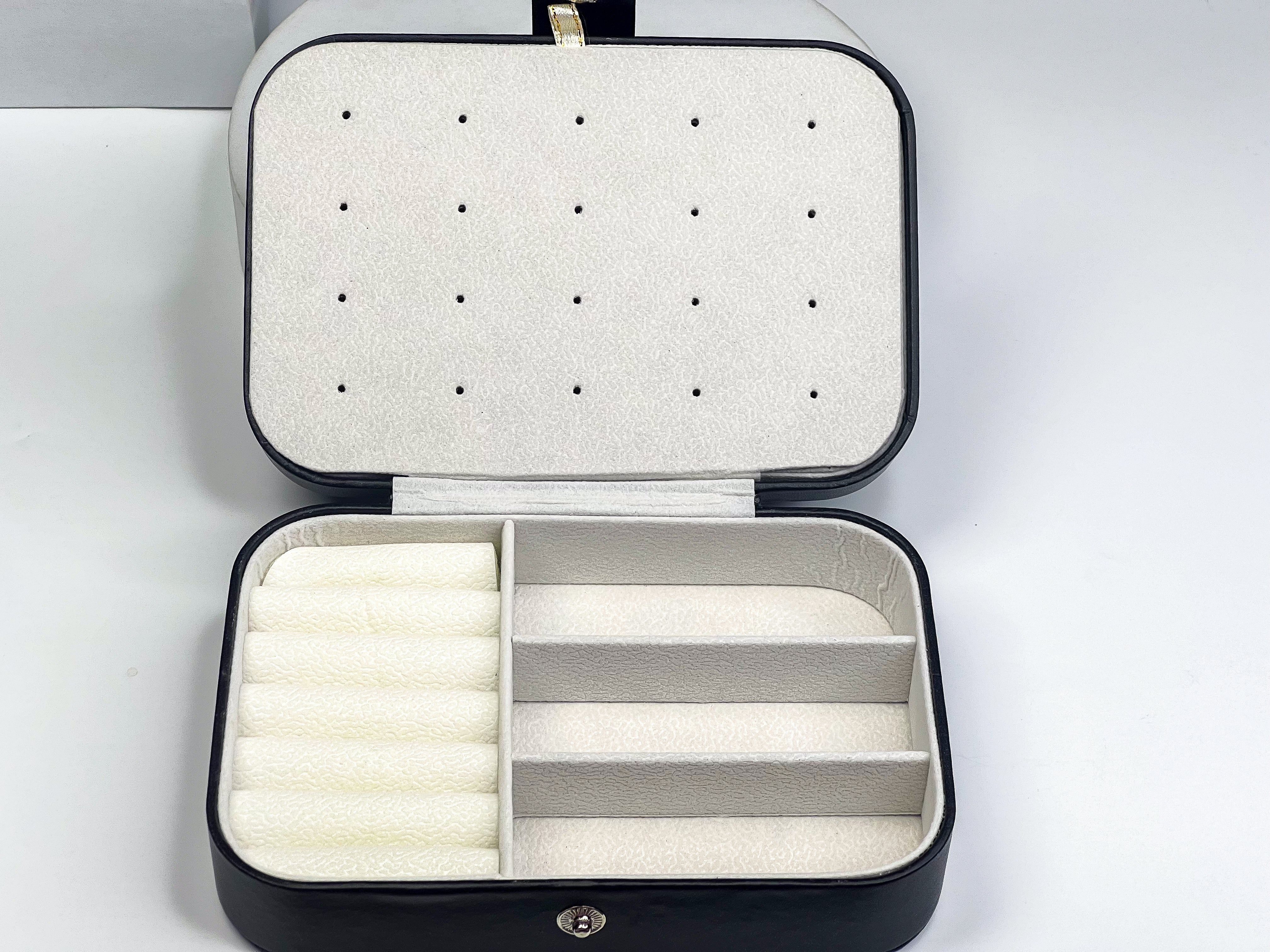 Jewellery Organiser - Adorn-iq
