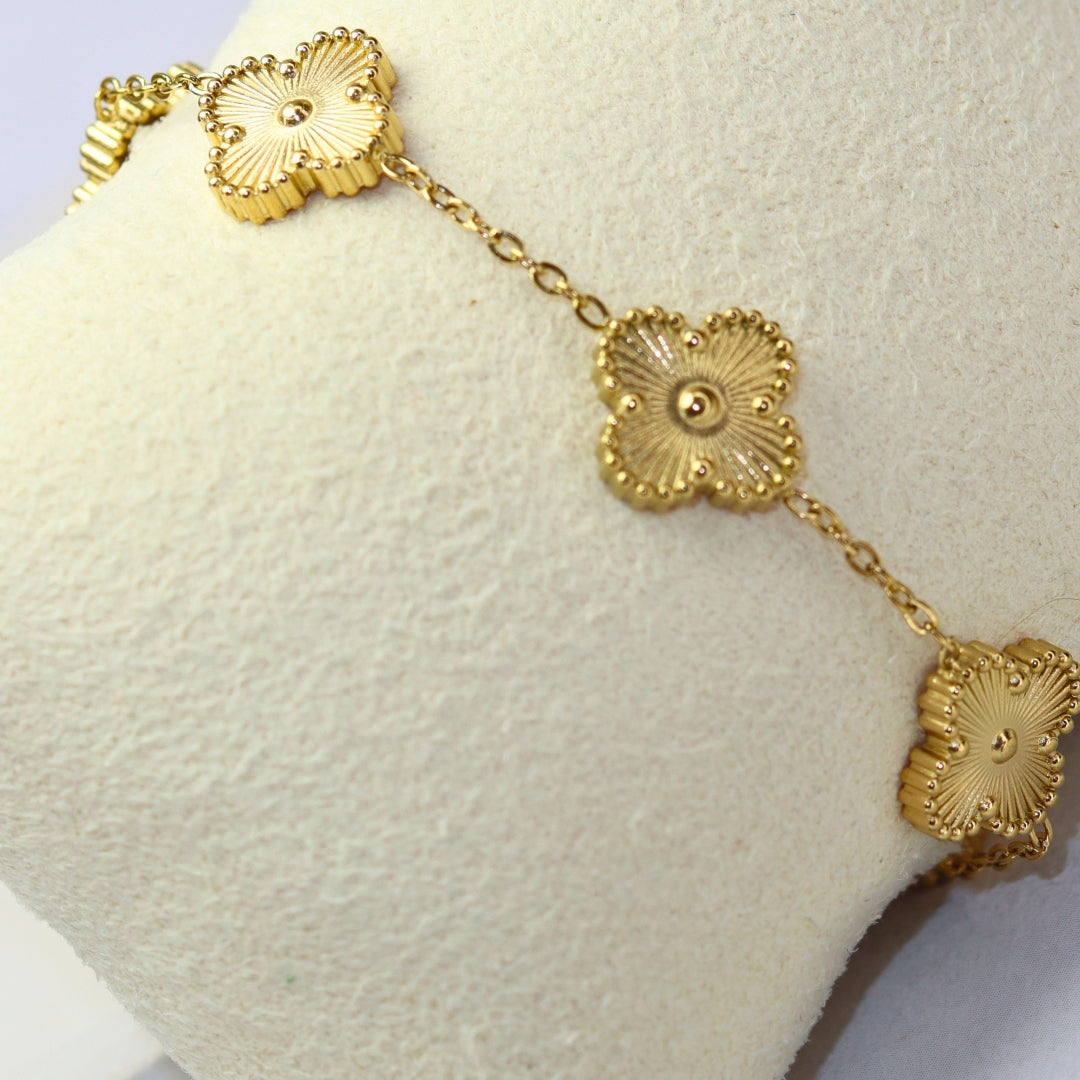 Honey Clover Chain Bracelet - Adorn-iq