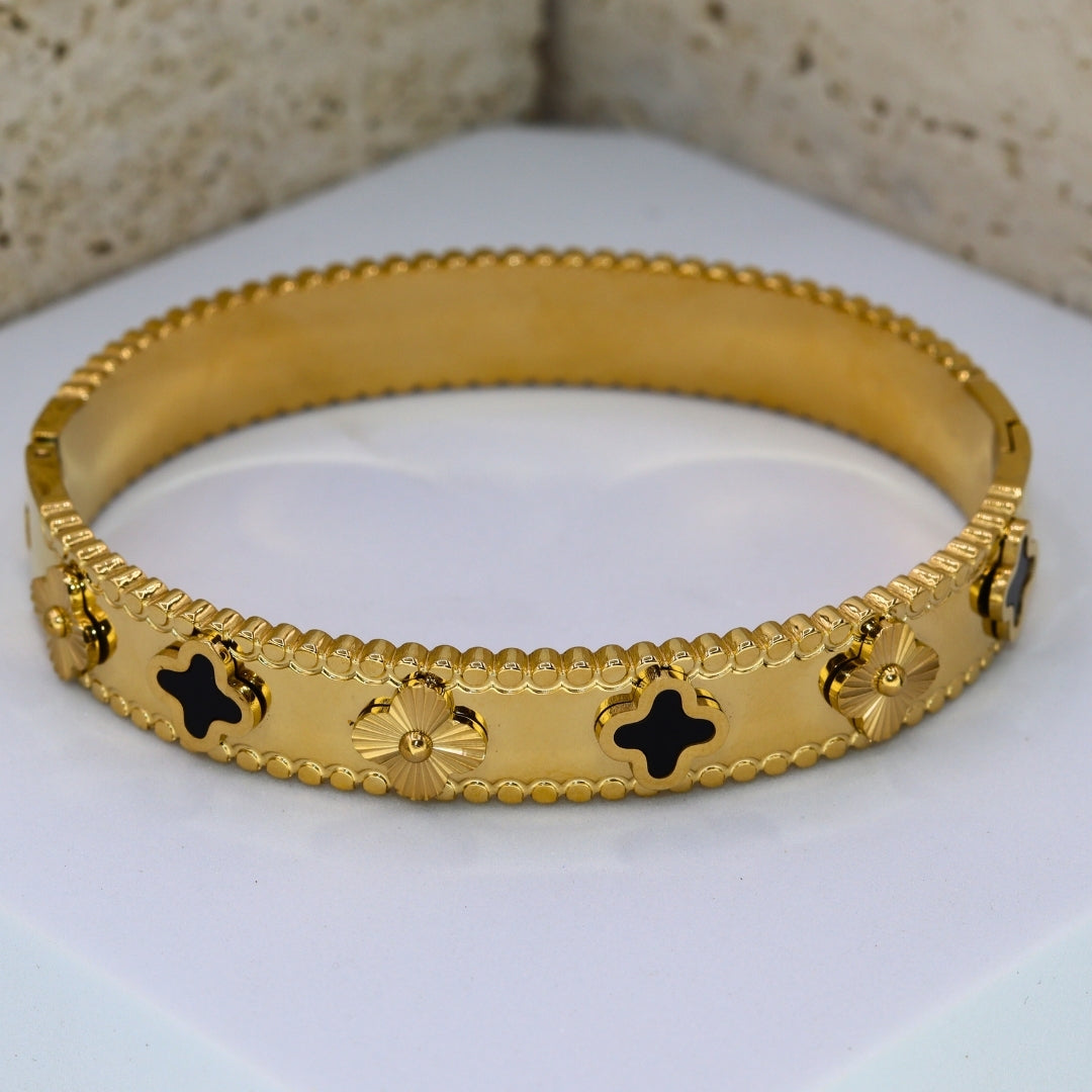 Black Clover Bracelet - Adorn-iq