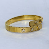 Chunky Vintage Floral Gold Bracelet - Adorn-iq