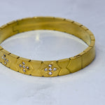Clover Pattern Bracelet - Adorn-iq