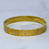 Clover Pattern Bracelet - Adorn-iq