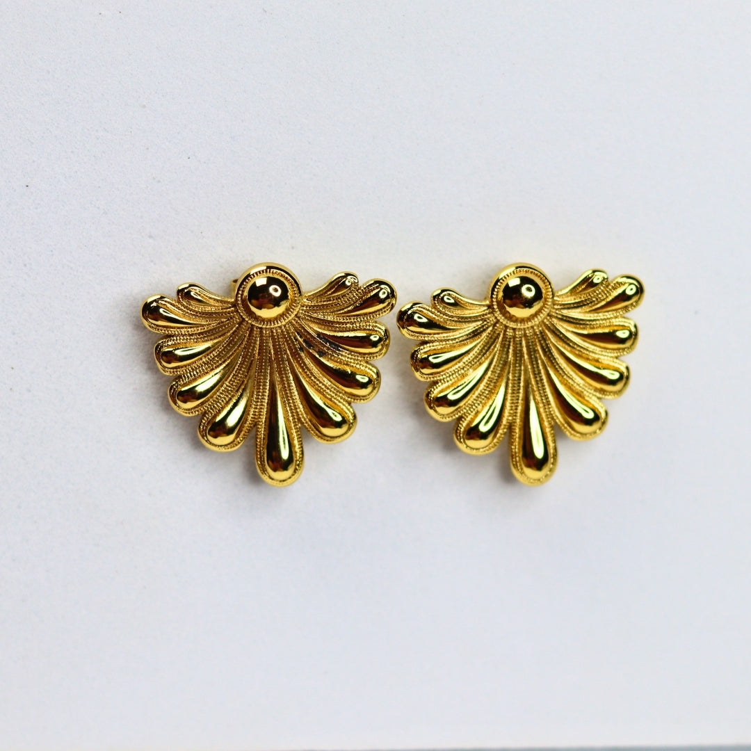 Conch Blossom Earrings - Adorn-iq