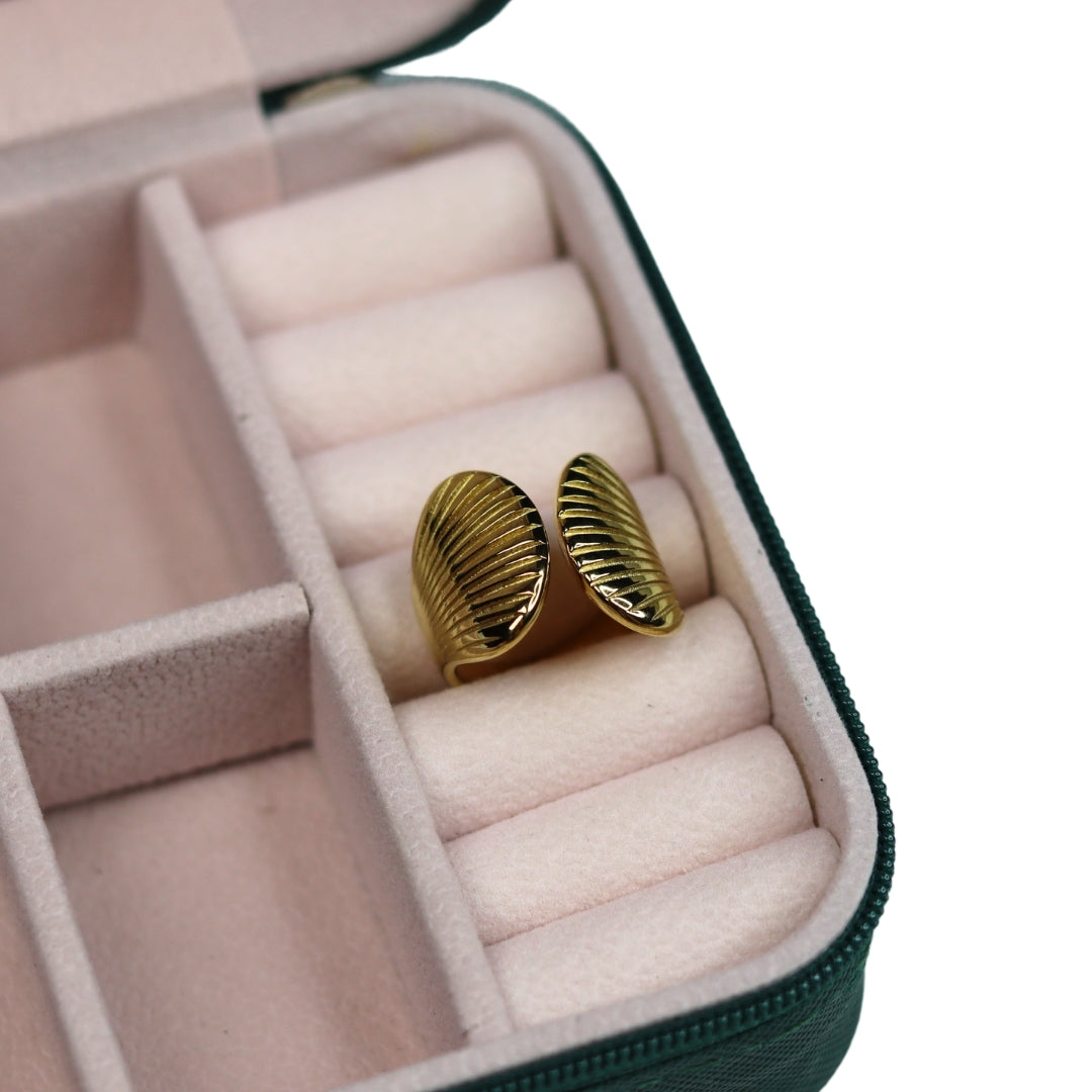 Elegant Dual Shell Ring | 18k Gold Plated & Waterproof – Adorniq Jewellery