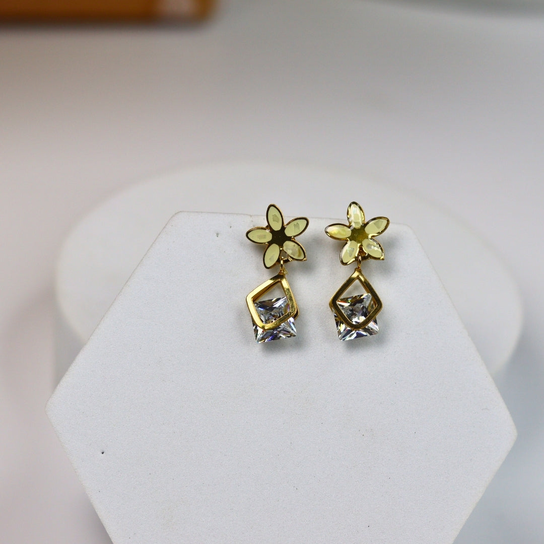 Floral Square Solitaire Earrings - Adorn-iq