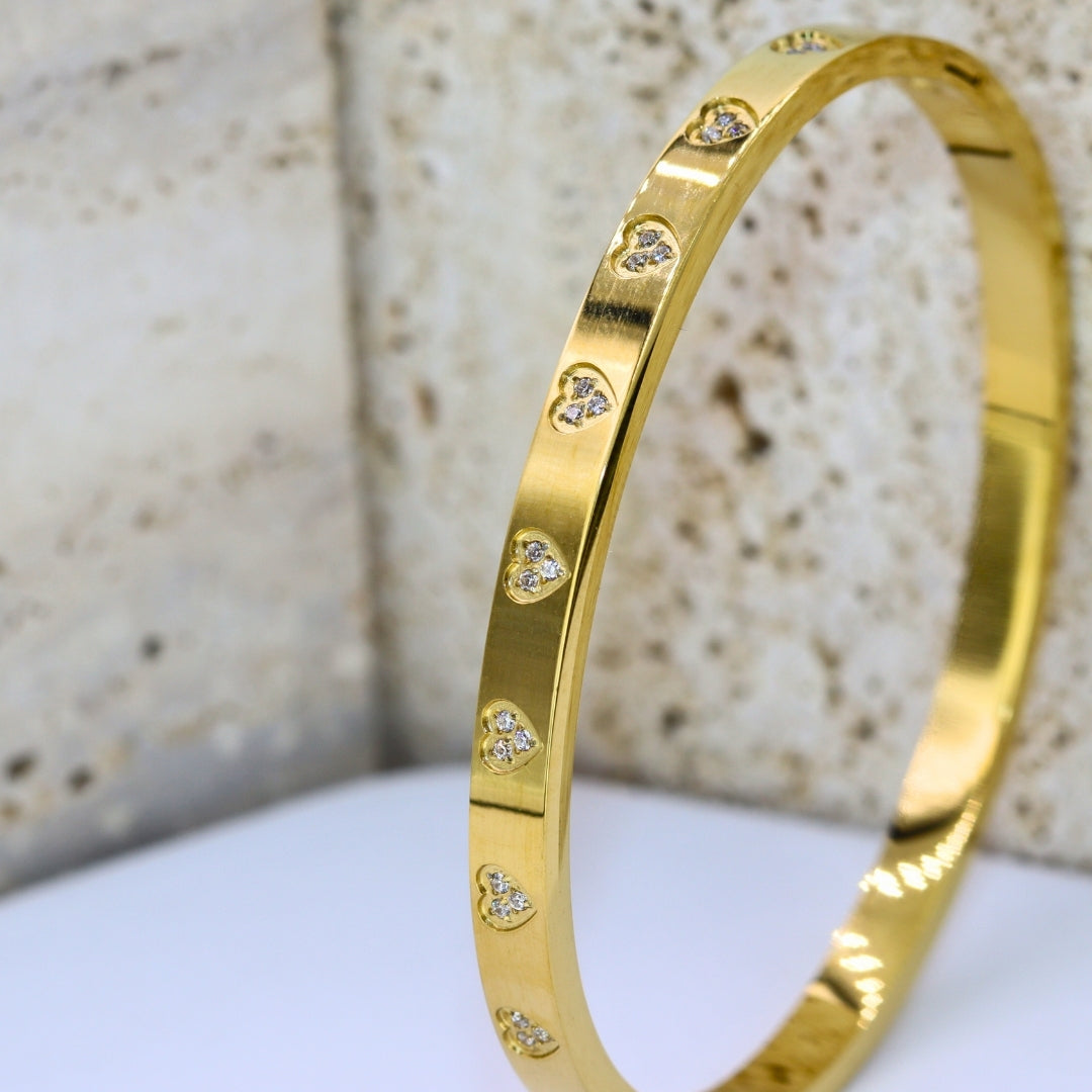 Heart Bangle Bracelet - Adorn-iq