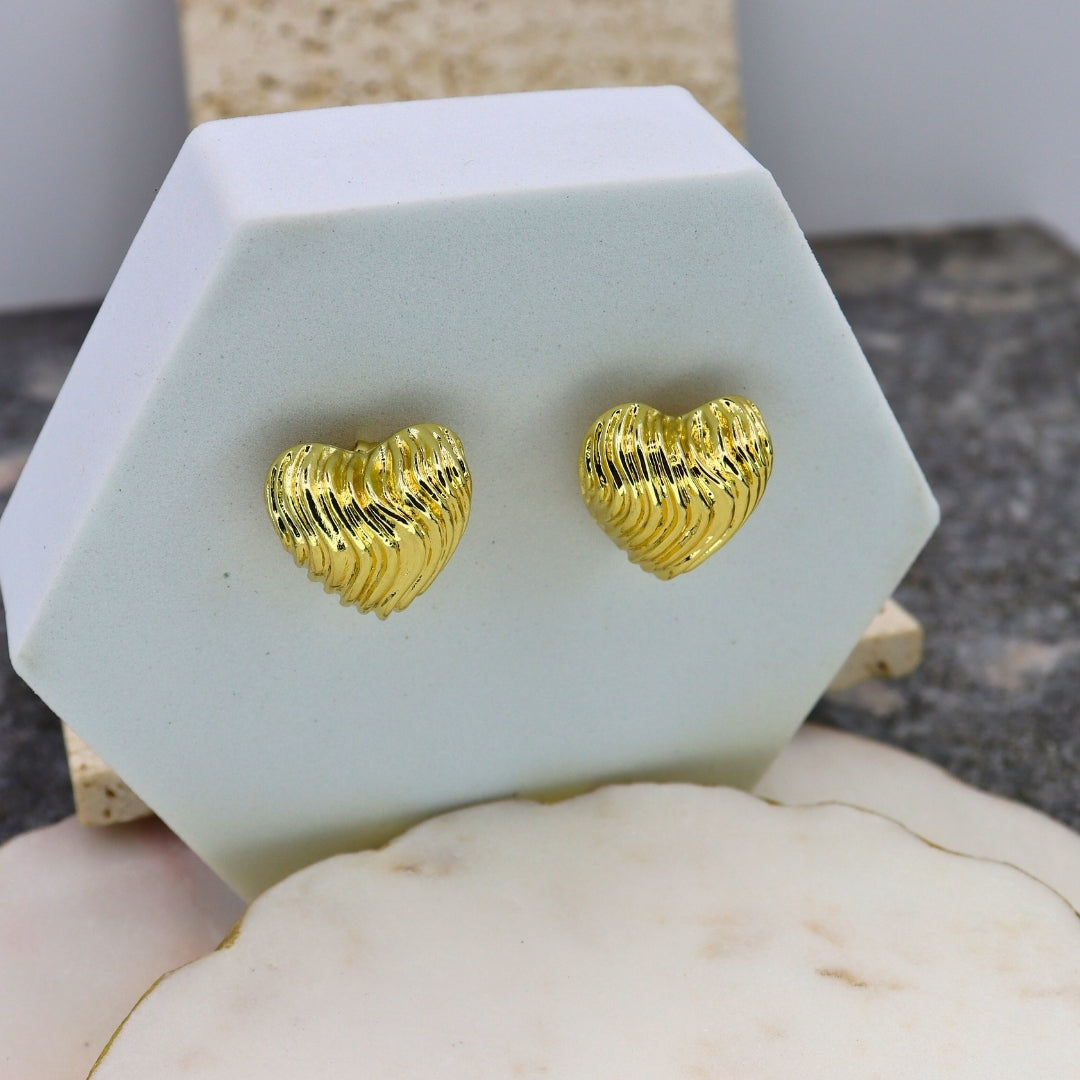 Heart Studs - Adorn-iq