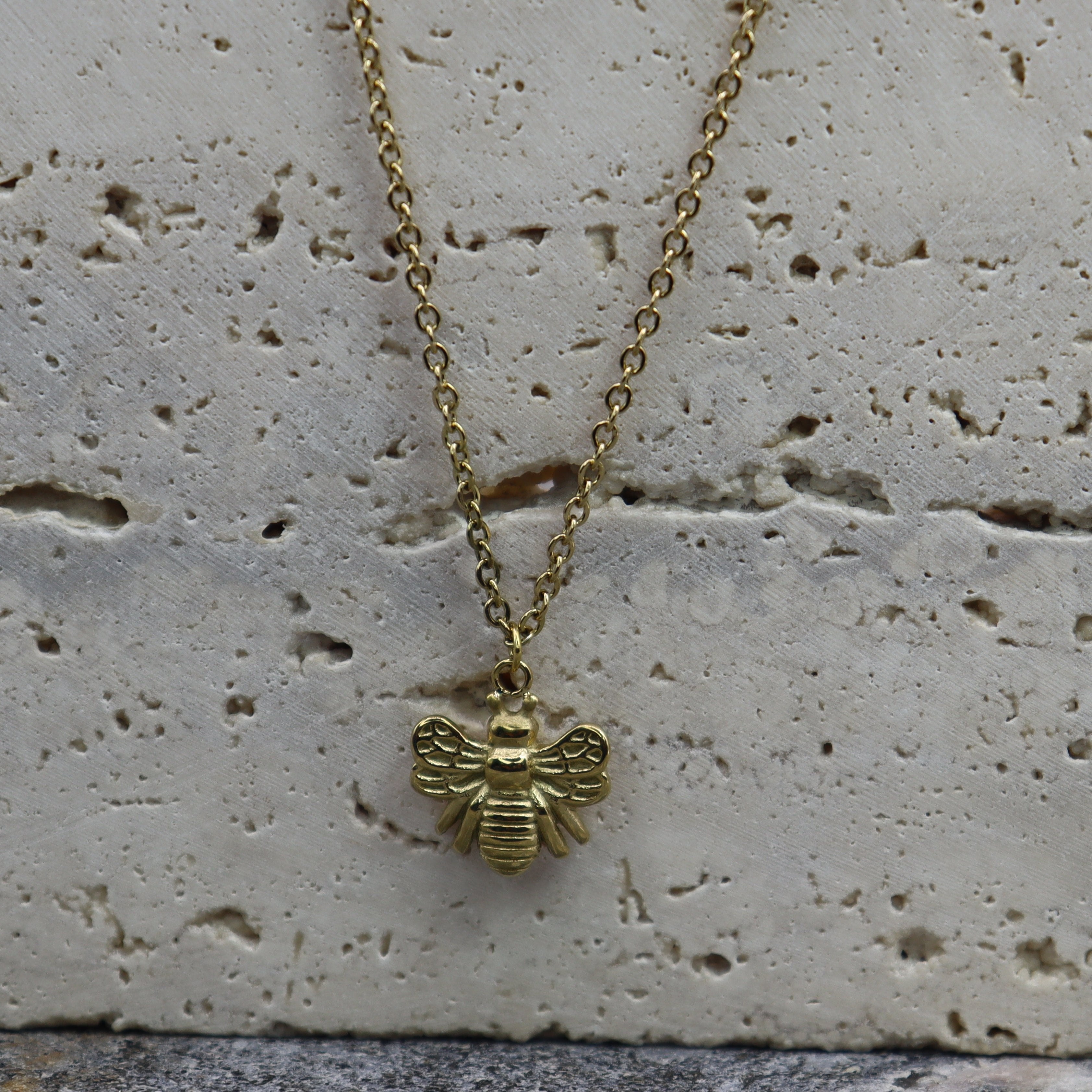 Honey Bee Pendant Necklace - Adorn-iq