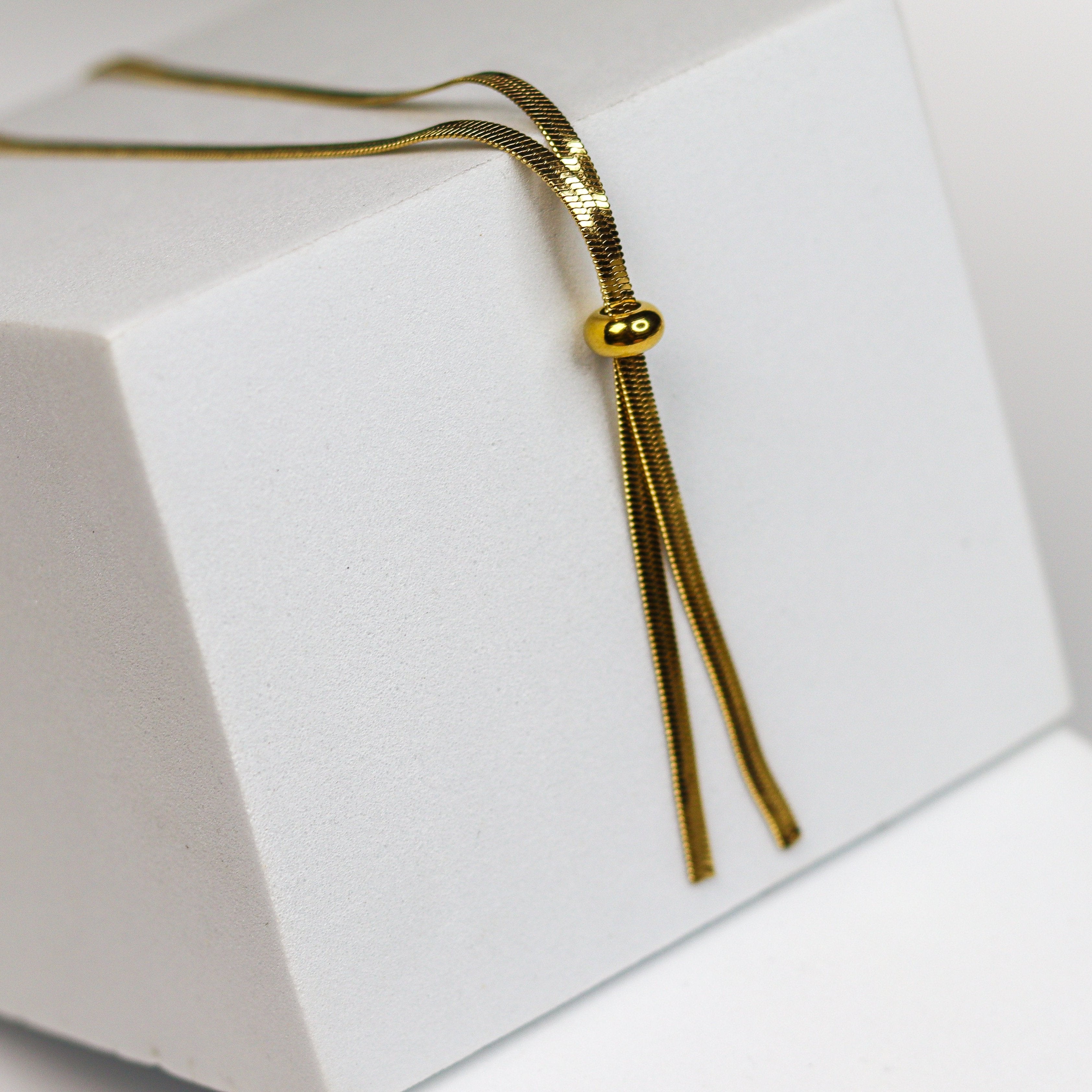 Sleek Snake Chain - Adorn-iq