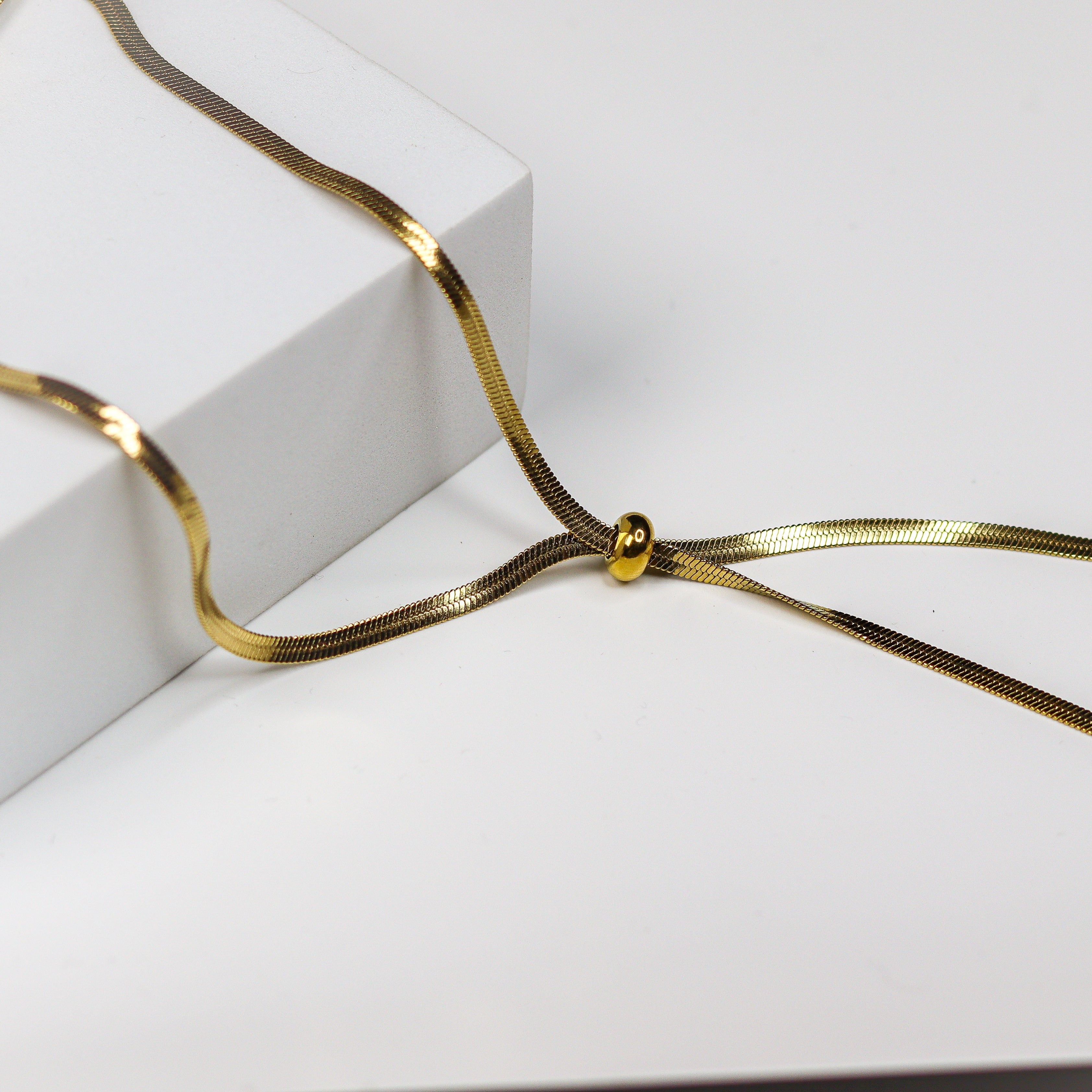 Sleek Snake Chain - Adorn-iq