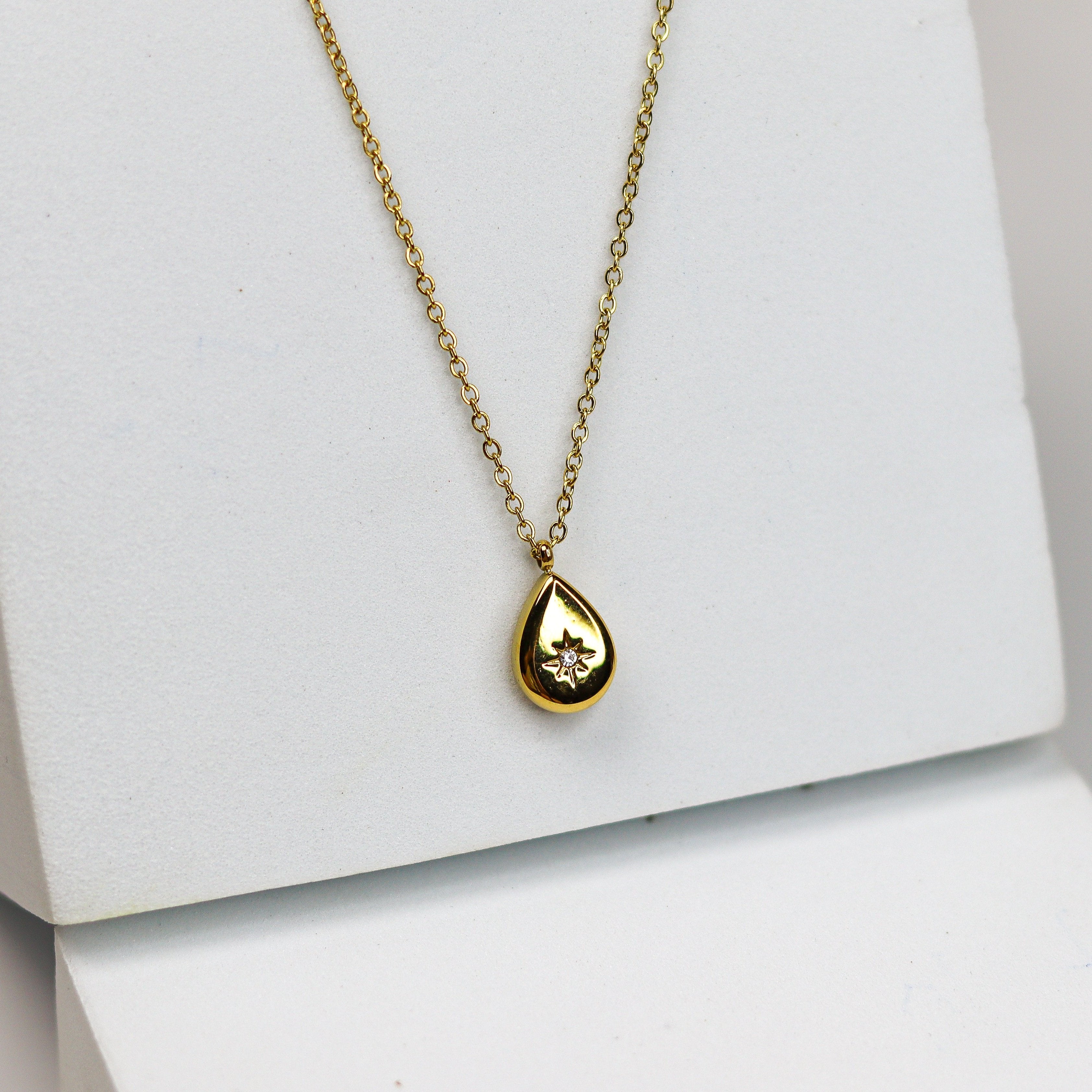 Pear Spark Necklace - Adorn-iq