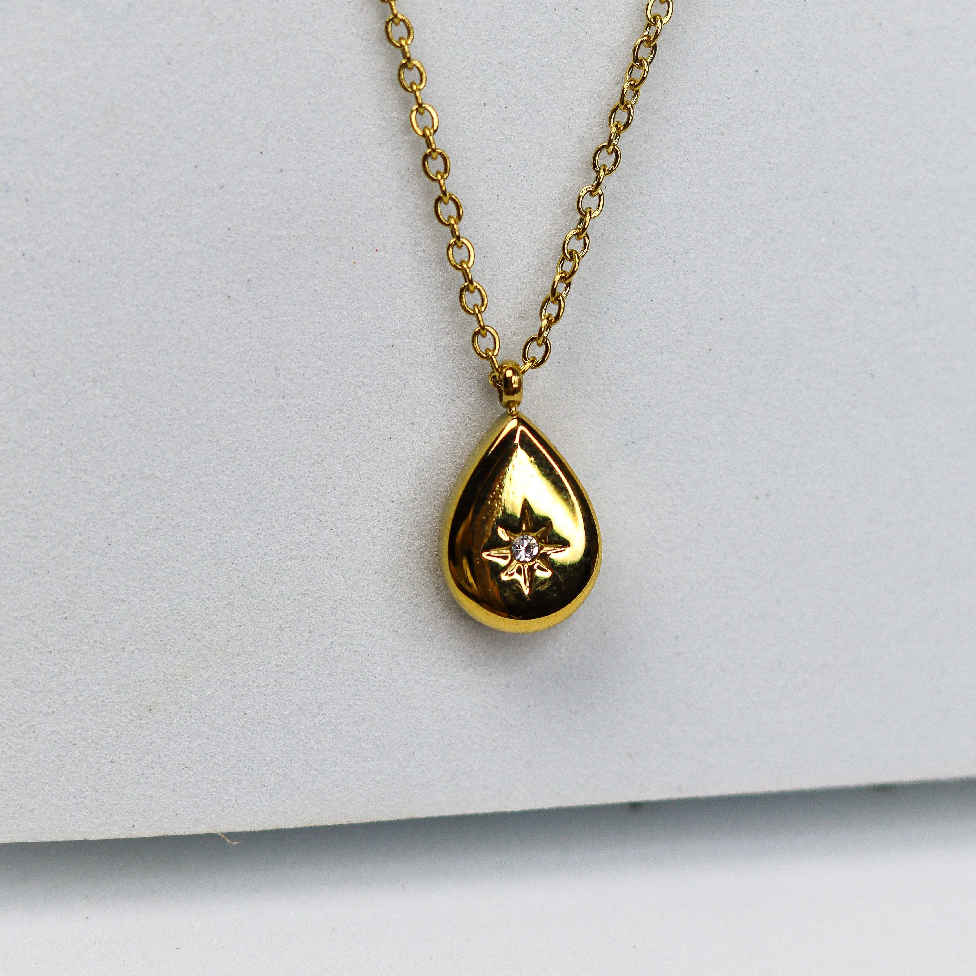 Pear Spark Necklace - Adorn-iq