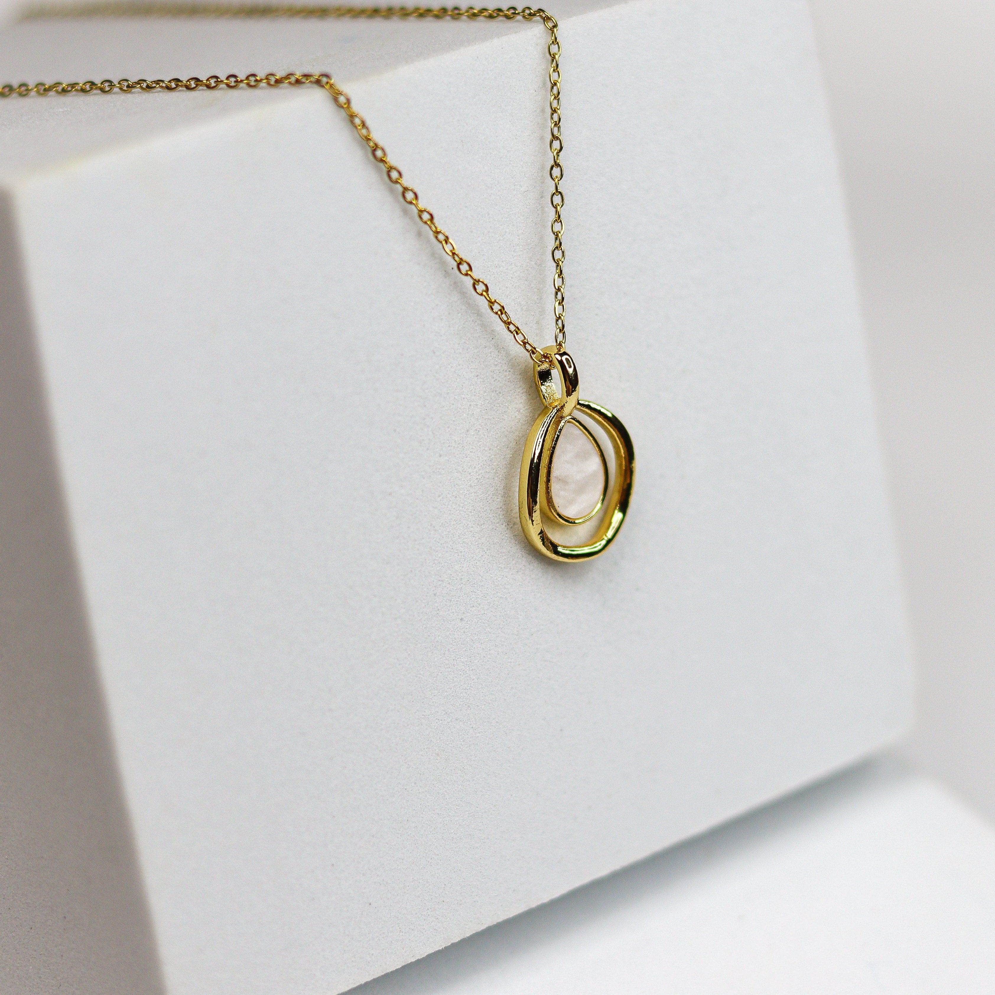 Mother Pearl Drop Necklace - Adorn-iq