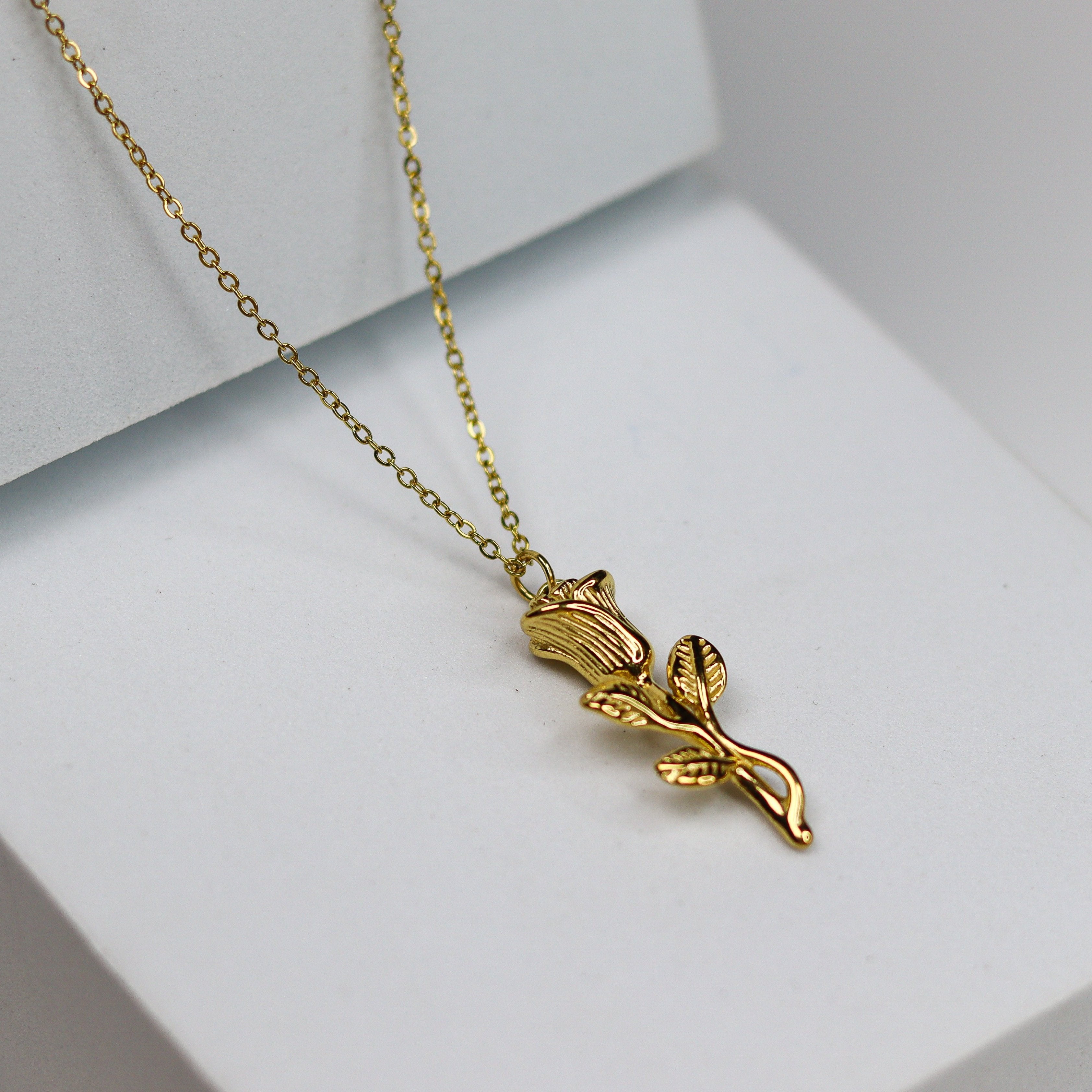 Rose Necklace - Adorn-iq