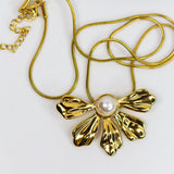 Semi Gold Bloom Necklace