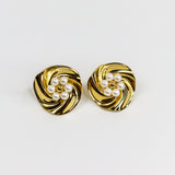 Daisy Pearl Gold Earrings