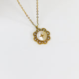 Flower Mother Pearl Necklace