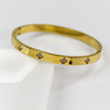 Clover Engraved Stone Bracelet