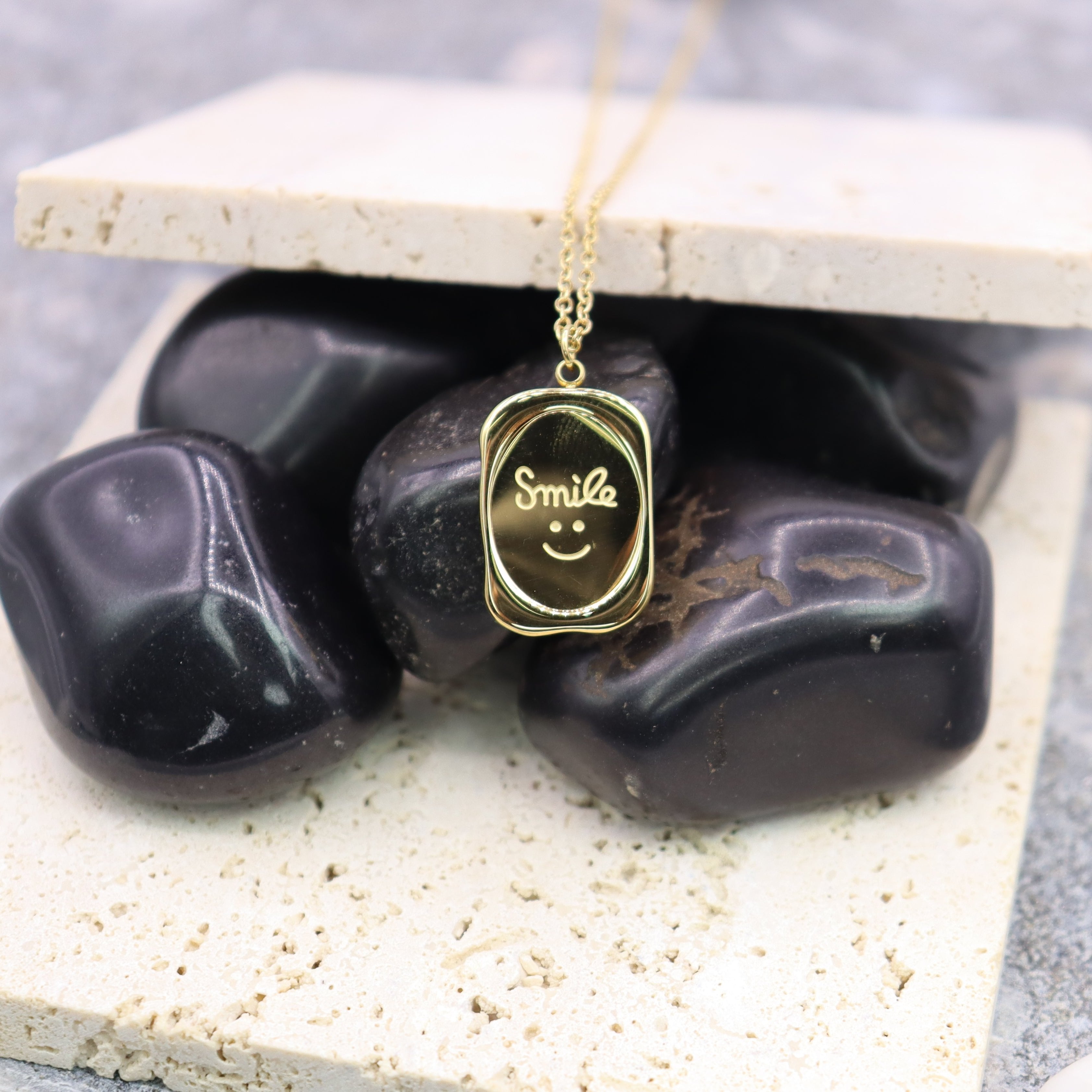 Smile Pendant Necklace - Adorn-iq