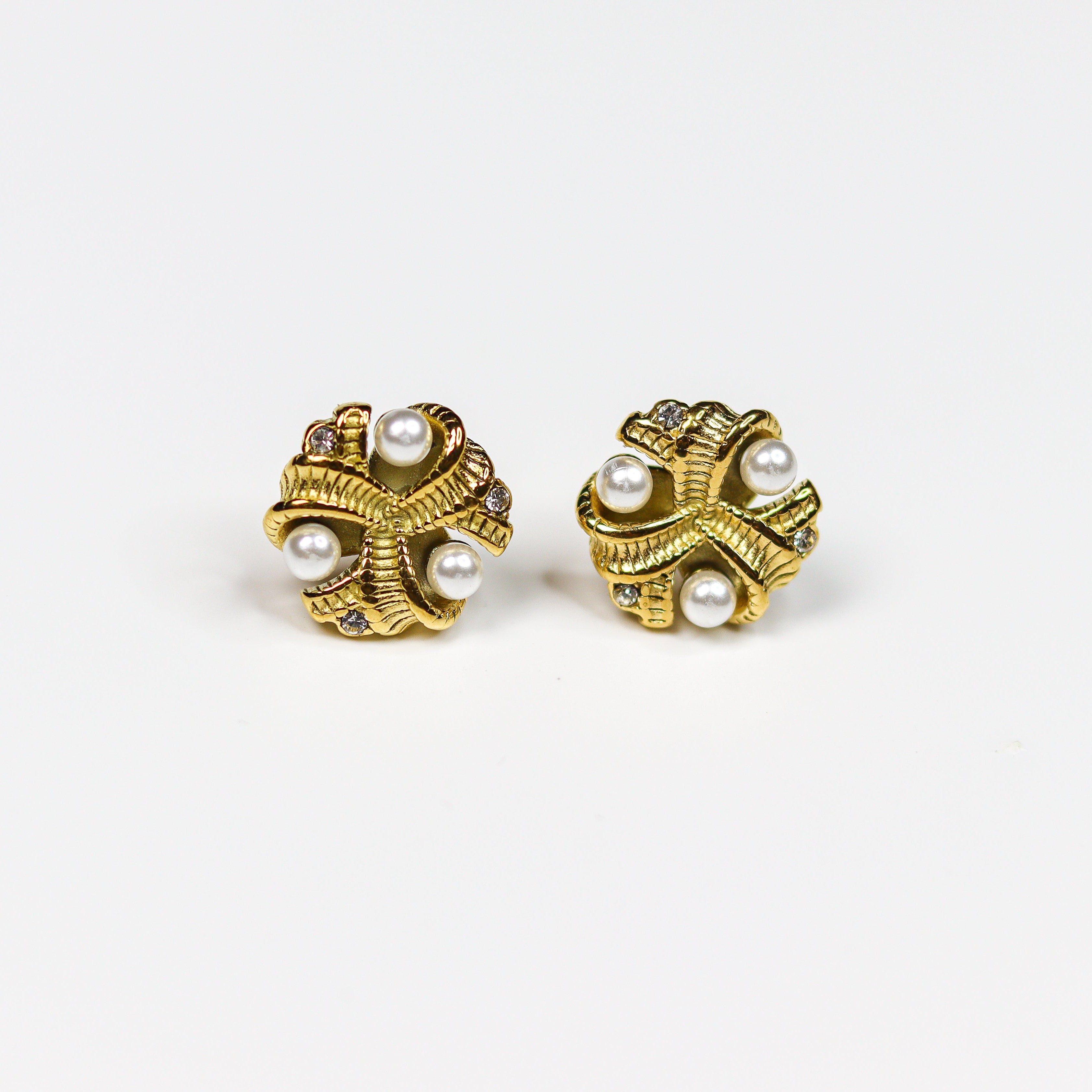 Swirl Pearl Earrings