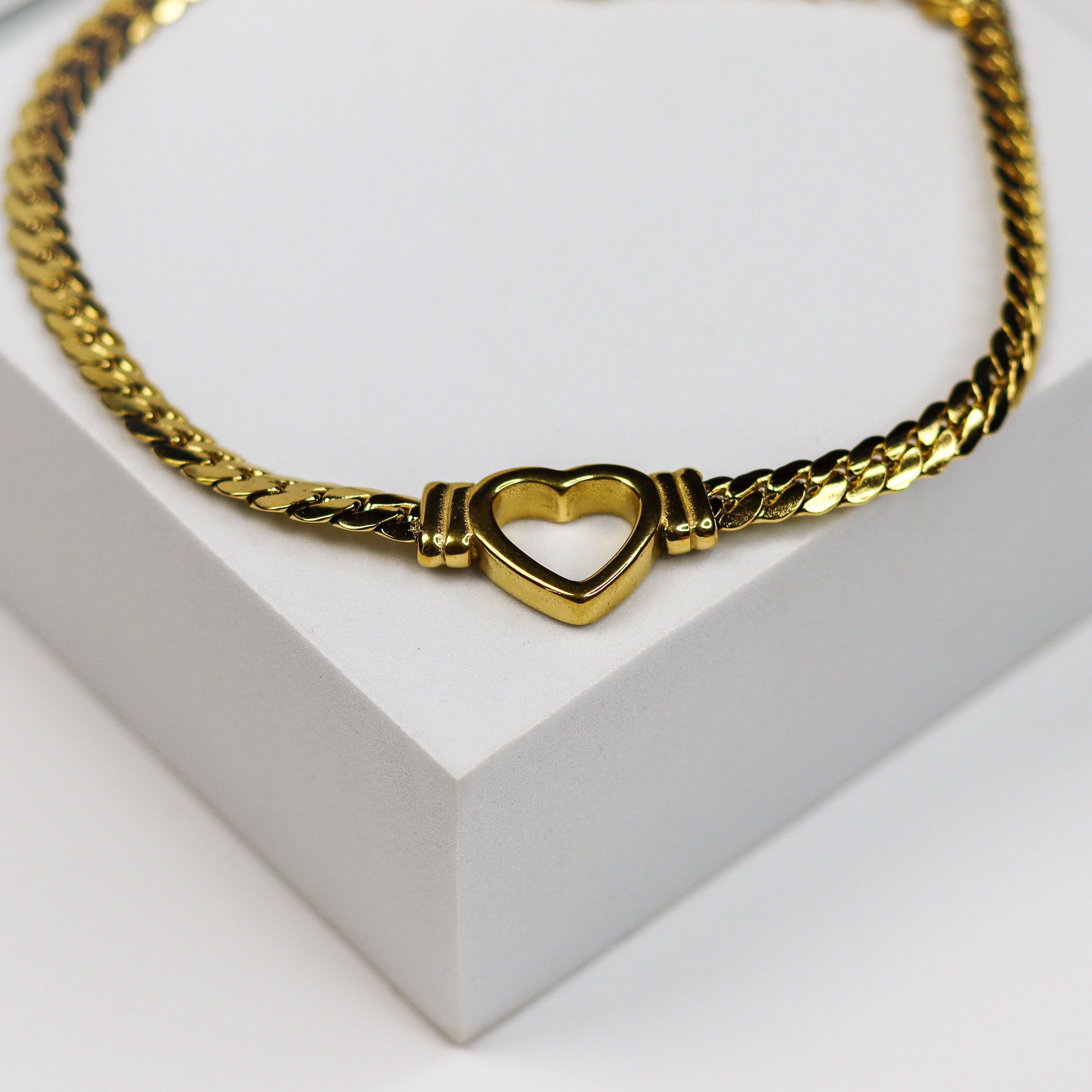 Chunky Heart Chain Necklace - Adorn-iq