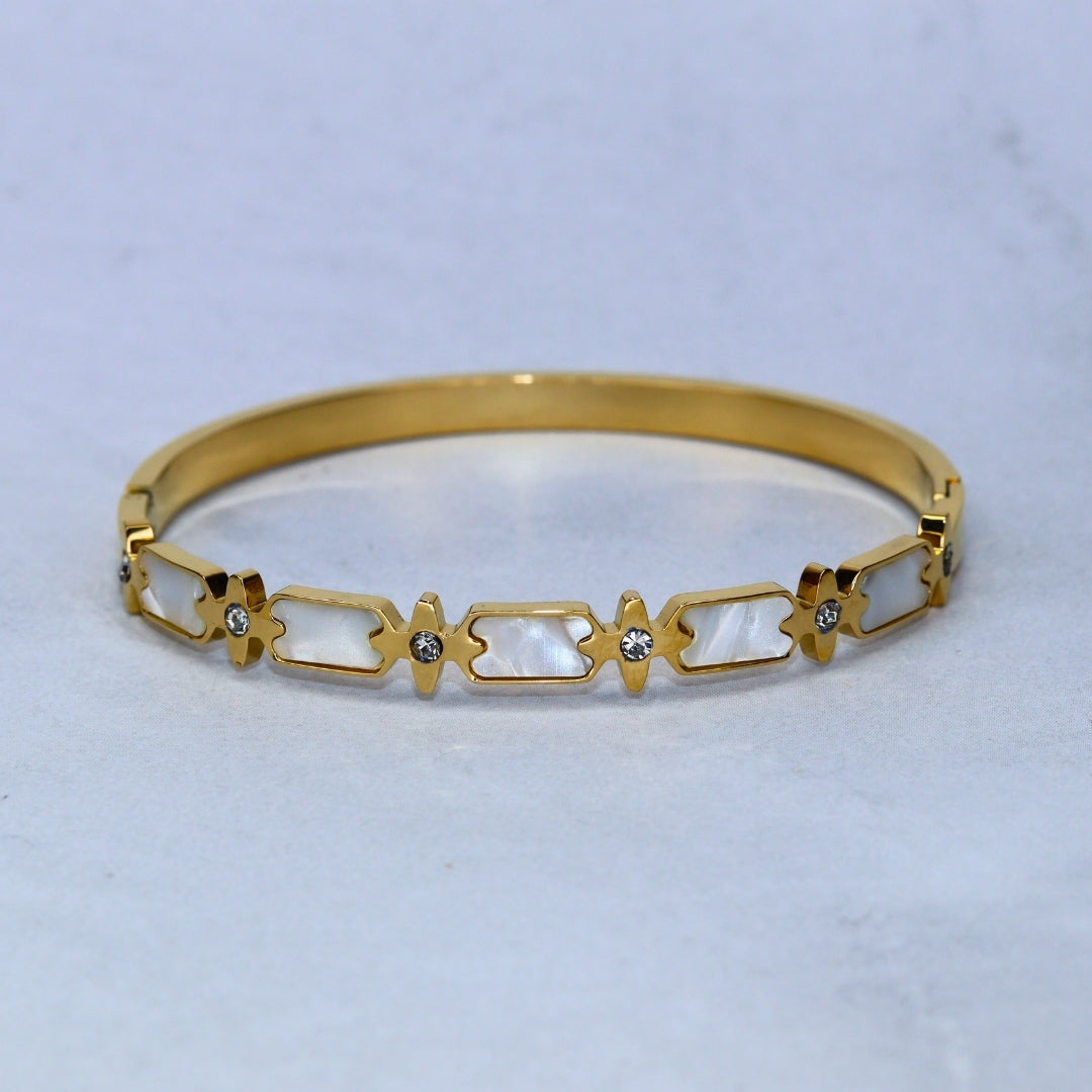 Minimal Mother Pearl Clover Bangle Bracelet - Adorn-iq