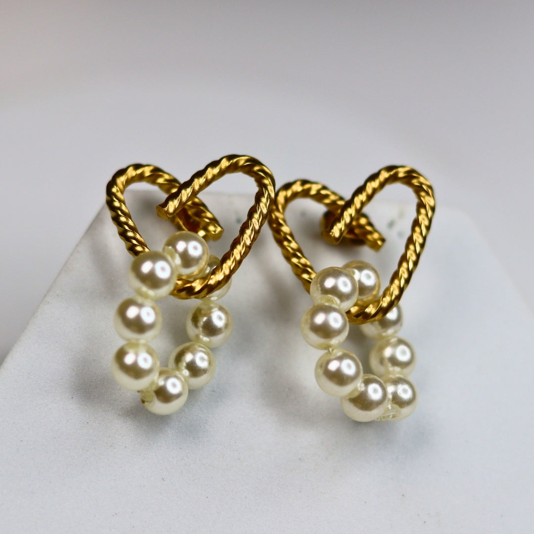 Pearl Heart Earrings - Adorn-iq