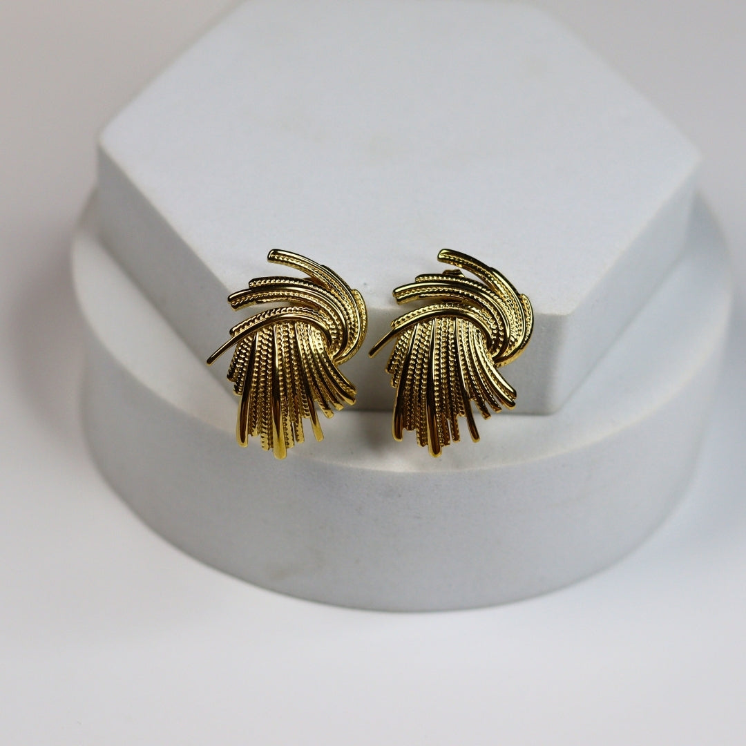 Vintage Feather Earrings - Adorn-iq